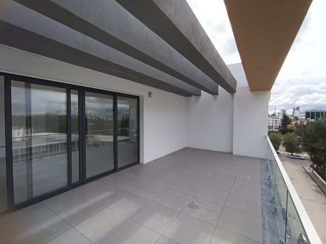 PENTHOUSE FLAT FOR SALE IN NICOSIA