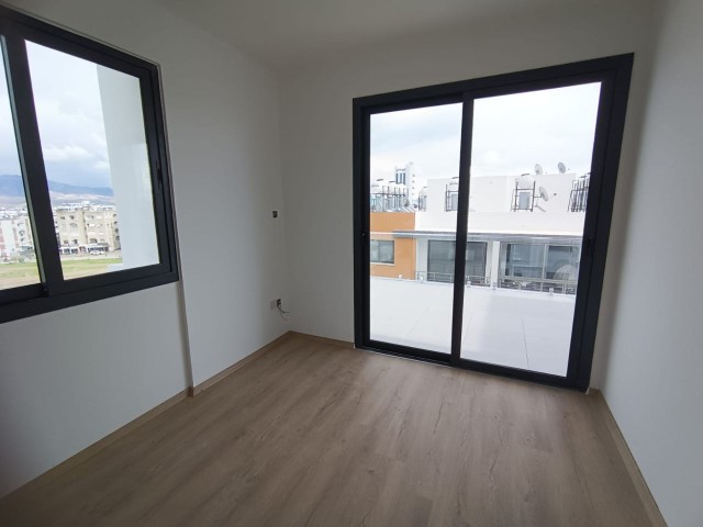 LEFKOŞADA SATILIK PENTHOUSE DAİRE