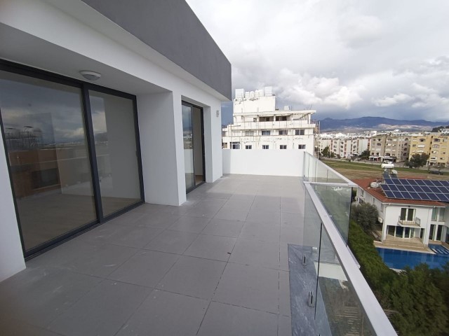 LEFKOŞADA SATILIK PENTHOUSE DAİRE