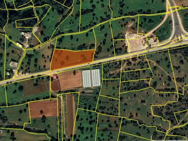 COMMERCIAL LAND IN İSKELE YEŞİLKÖY, 4 DECLARES