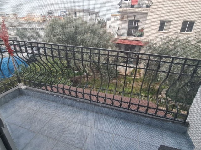 Girne Merkeze Yürüme Mesafesinde Satılık 2+1 Daire