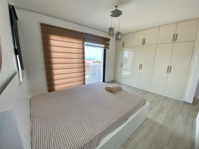 3+1 Penthouse Flat for Rent in Kyrenia Center with Mountain and Sea Views...