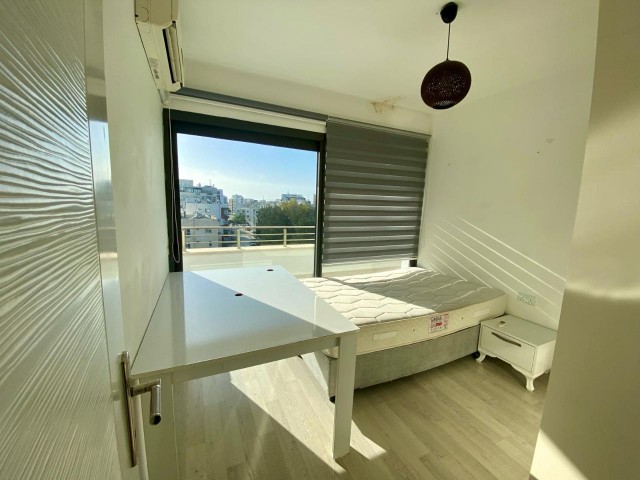 3+1 Penthouse-Wohnung zur Miete im Zentrum von Kyrenia mit Berg- und Meerblick ...