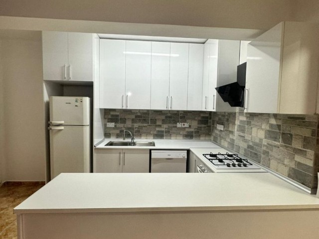 2+1 FLAT FOR SALE IN KYRENIA CENTER, WALKING DISTANCE TO THE INVESTMENT MARKET...