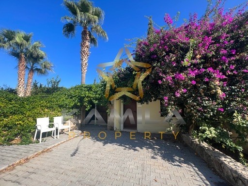 Villa For Sale in Yeşiltepe, Kyrenia