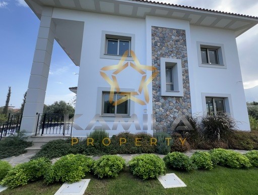 5+1 New Pool Villa for Sale in Yesiltepe