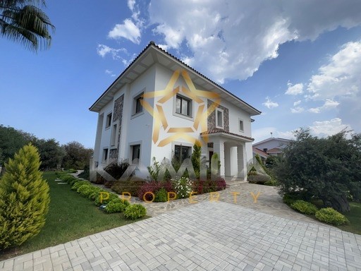 5+1 New Pool Villa for Sale in Yesiltepe