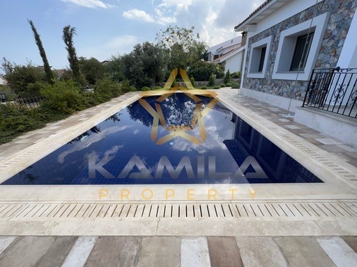 5+1 New Pool Villa for Sale in Yesiltepe