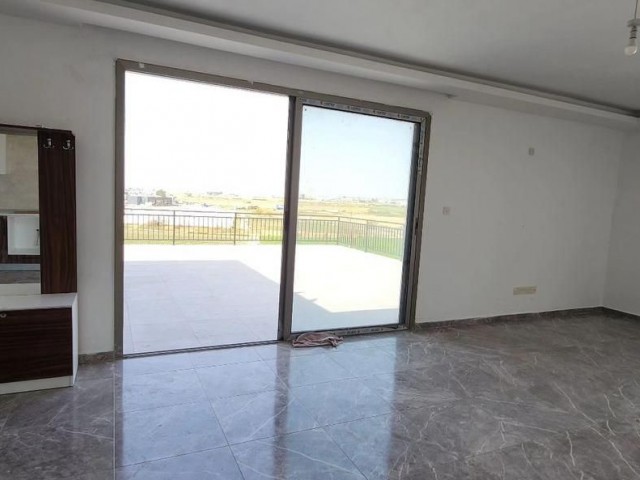 Lefkoşa Erülkü Yakını Kiralık Penthouse