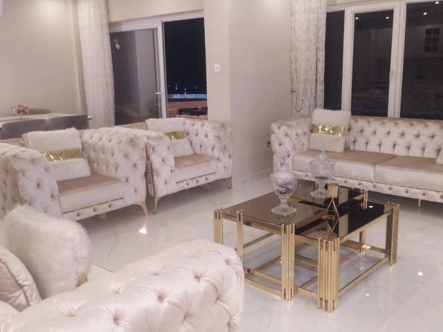 3+1 FOR SALE IN KYRENIA CENTER