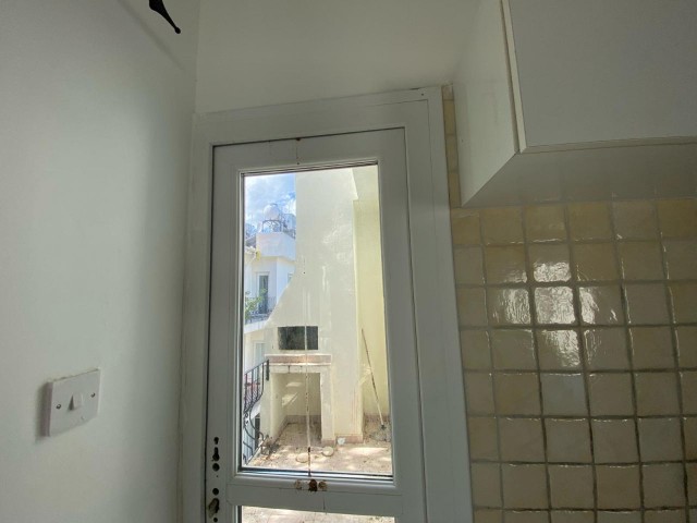 3+1 flat for sale in Kyrenia/Alsancak municipality area