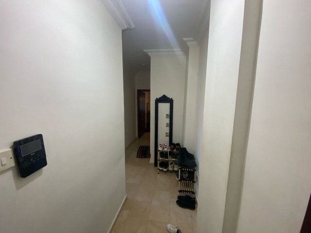 Girne/ Yukarı Girne satılık 1+1 daire 