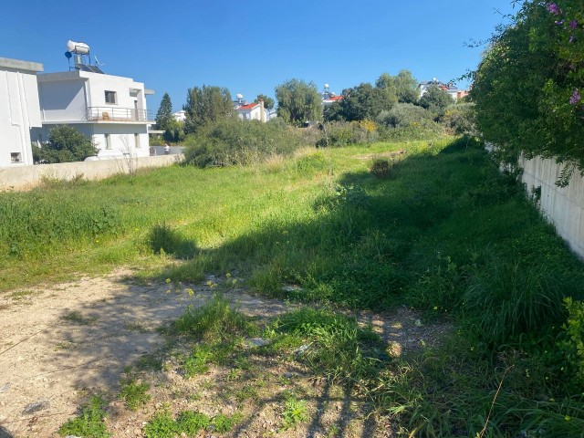 Residential zoned land for sale in Kyrenia/Bellapais