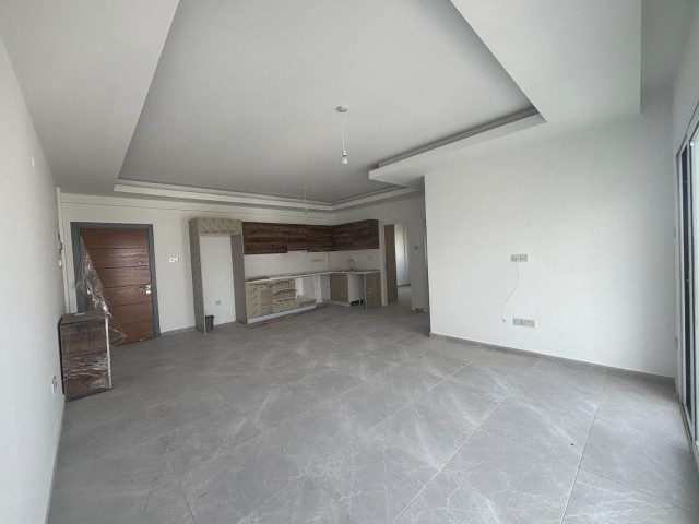 2+1 flat for sale in Kyrenia/Center