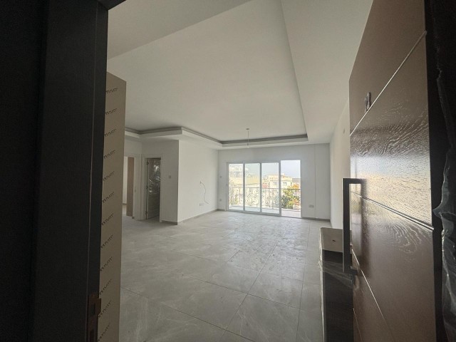 2+1 flat for sale in Kyrenia/Center