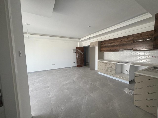 2+1 flat for sale in Kyrenia/Center