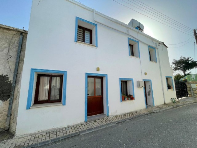 GİRNE/Türk Mahallesi 4+1 Einfamilienhaus zu verkaufen