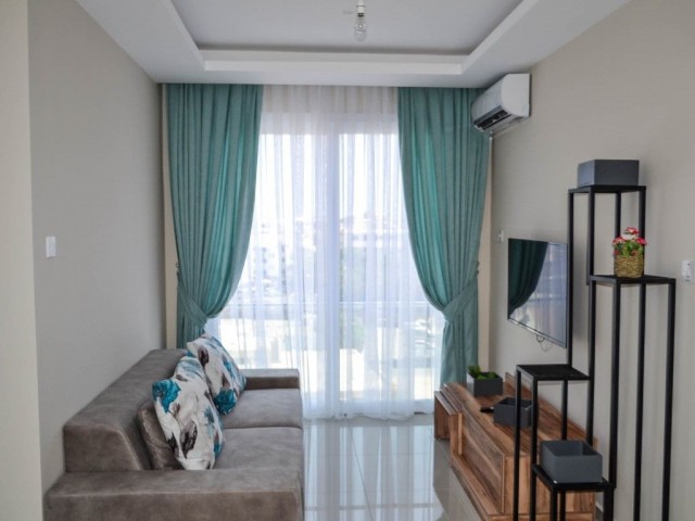 GAZİMAĞUSA MERKEZDE, TÜRK MALI,FULL EŞYALI SATILIK 1+1 PENTHOUSE