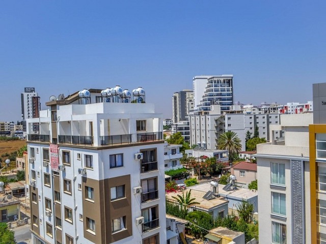 GAZİMAĞUSA MERKEZDE, TÜRK MALI,FULL EŞYALI SATILIK 1+1 PENTHOUSE