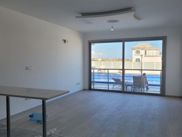 1+1 APARTMENT , GROUND FLOOR, LA FAMILIA ** 