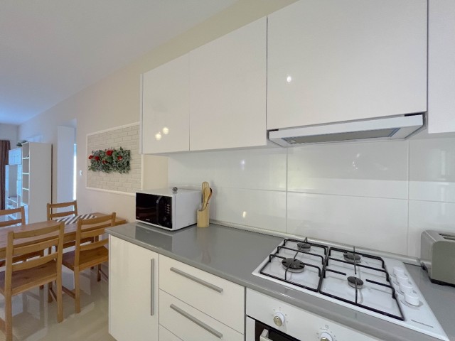 Spacious & Modern 1 Bedroom Holiday Home