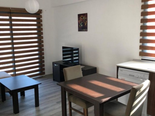 Girne merkezde yeni binada satılık 1+1 ful eşyalı daire.