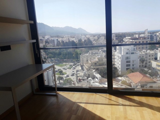 Girne merkezde satılık Lux Penthouse 