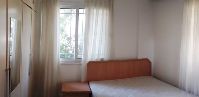 Girne Merkezde geniş 3+1 ful eşyalı satılık daire