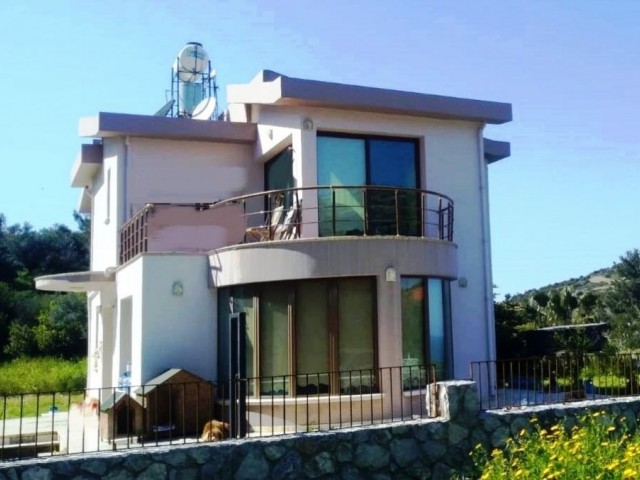 Villa Kaufen in Alsancak, Kyrenia