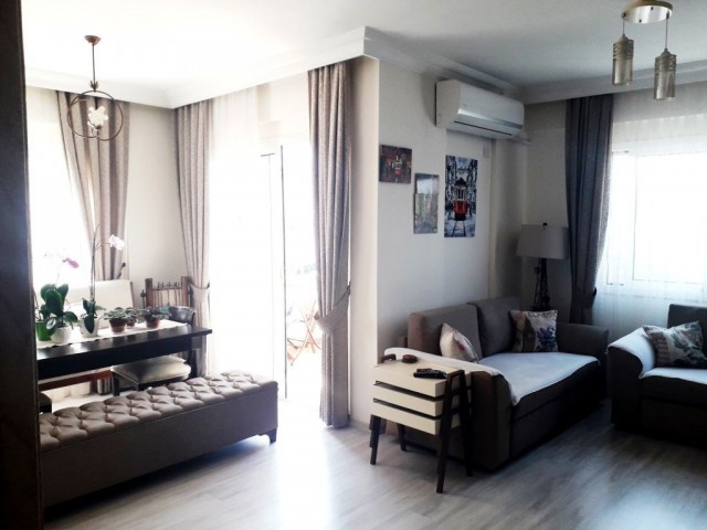 Flat For Sale in Yukarı Girne, Kyrenia