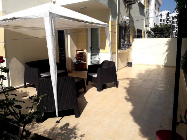 Flat For Sale in Yukarı Girne, Kyrenia