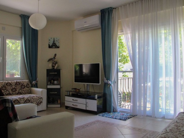 Three bedroom resale apartment in Alsancak 