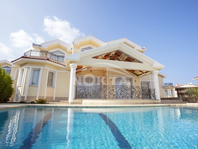 Close to beach amazing villas for slae 3 or 4 beds