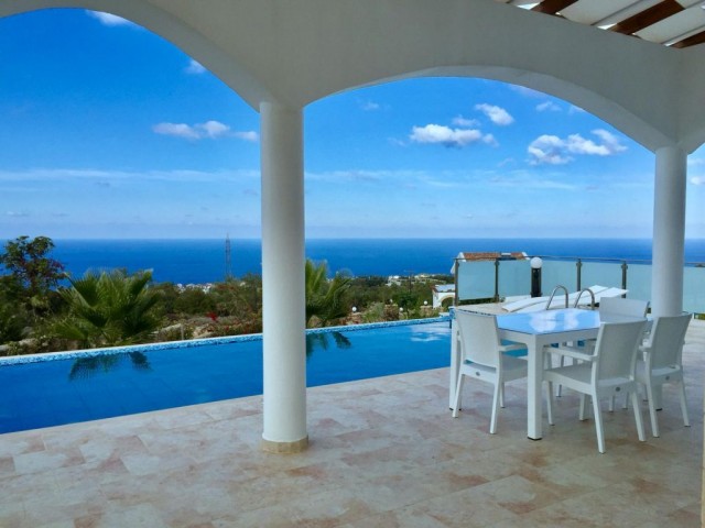 For sale 3 bed villas with amazinf sea views and fully furnished