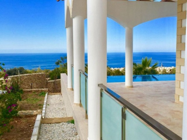 For sale 3 bed villas with amazinf sea views and fully furnished