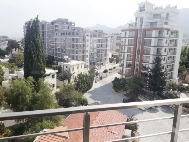 2 bedroom apartment  for rent in Girne city centre