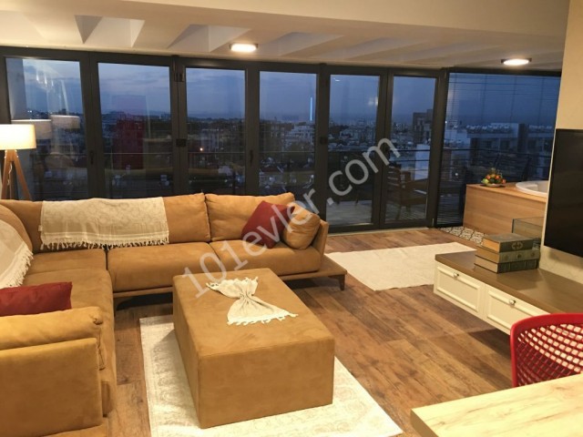 For rent luxury apartment in city center