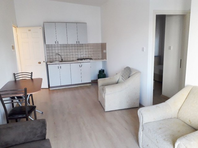 2+1 apartment for rent in Girne city center