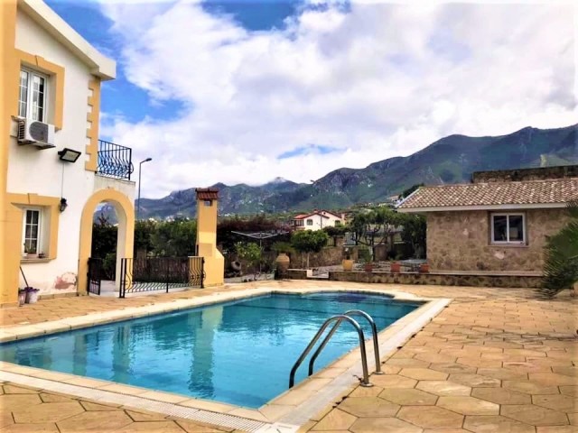 For sale 3+1 villa with private pool