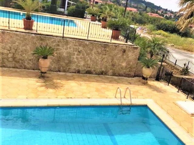 Bellapaiste satılık 3+1 özel havuzlu villa