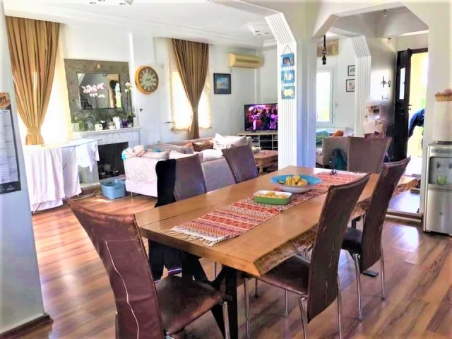 Bellapaiste satılık 3+1 özel havuzlu villa