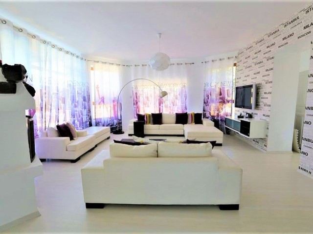  MAGNIFICENT TRIPLEX RESALE VILLA WİTH STUNNİNG VİEWS...