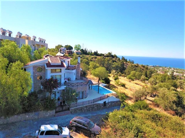  MAGNIFICENT TRIPLEX RESALE VILLA WİTH STUNNİNG VİEWS...