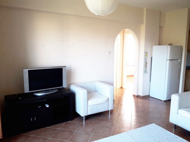 2 beedroom apartment for rent in complex with communal swimming pool for rent