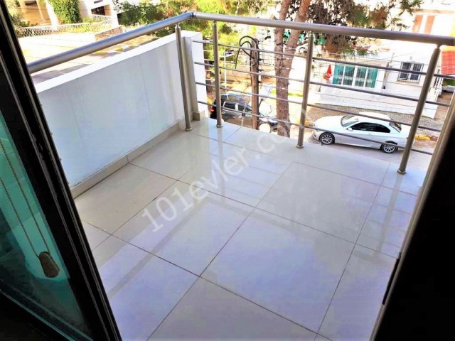  Spacious 3 + 1 clean apartment in Kyrenia center !!!