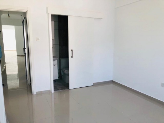 Girne merkezde satılık 3+1 lux daire