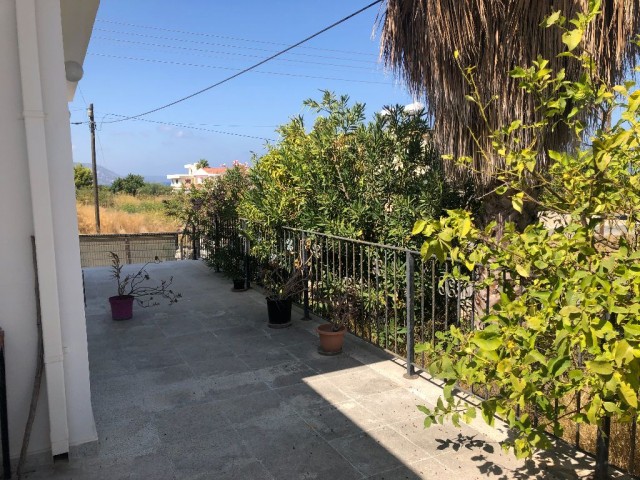 Detached House For Sale in Karşıyaka, Kyrenia