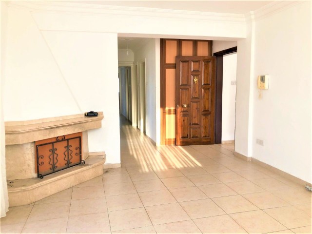 Flat To Rent in Girne Merkez, Kyrenia