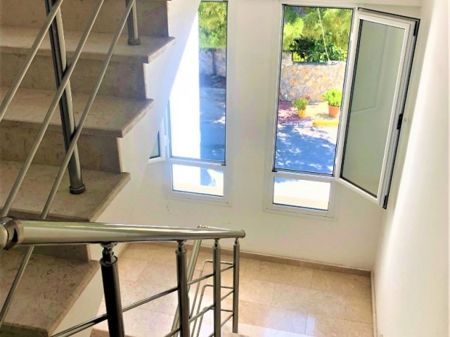 Flat To Rent in Girne Merkez, Kyrenia