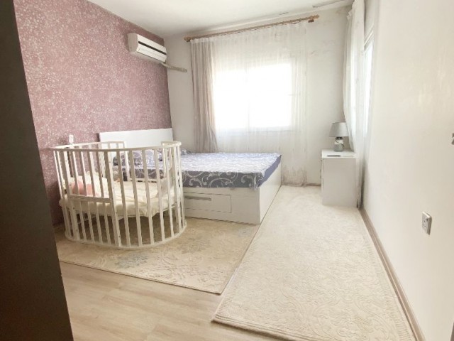 Girne merkezde kiralık temiz ve bakımlı 3+1 daire